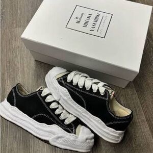 Black and White Women's Sneakers